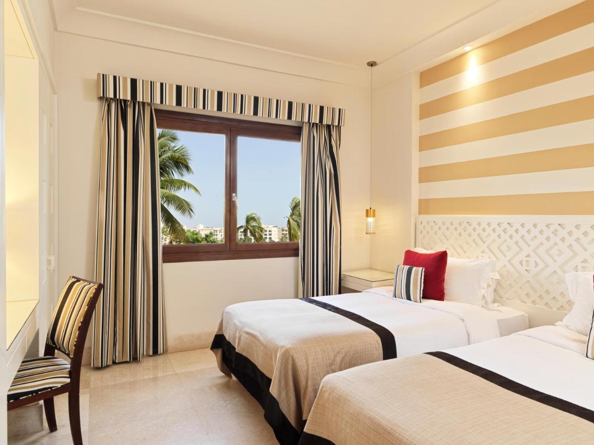Fanar Hotel & Residences Salalah Exterior foto Deluxe Room